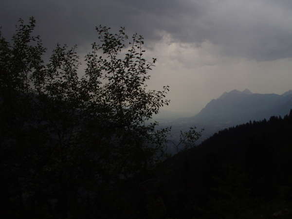 fichier 20060625_1334_002rf_route_vue_orage_mont_blanc-0.jpg