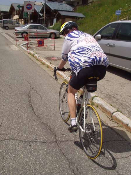 fichier 20060625_1435_d218_route_cyclo_belge_derriere-0.jpg