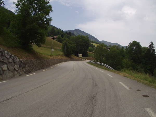fichier 20060625_1534_n212_route_vers_megeve-0.jpg