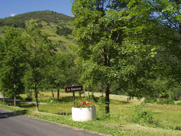 fichier 20060708_1036_002d80_route_la_saussaz_derriere-0.jpg