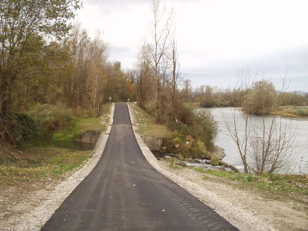 fichier 20061116_1435_pc_route_passage_a_gue-0.jpg