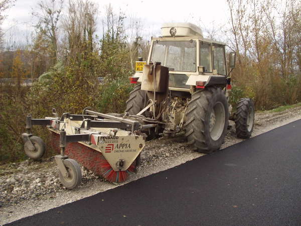 fichier 20061116_1457_pc_route_tracteur_nettoyage-0.jpg