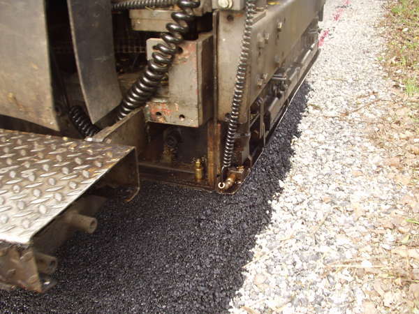 fichier 20061116_1504_pc_route_depose_goudron-0.jpg