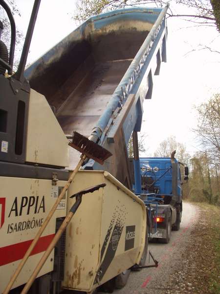 fichier 20061116_1505_003pc_route_camion_plein-0.jpg