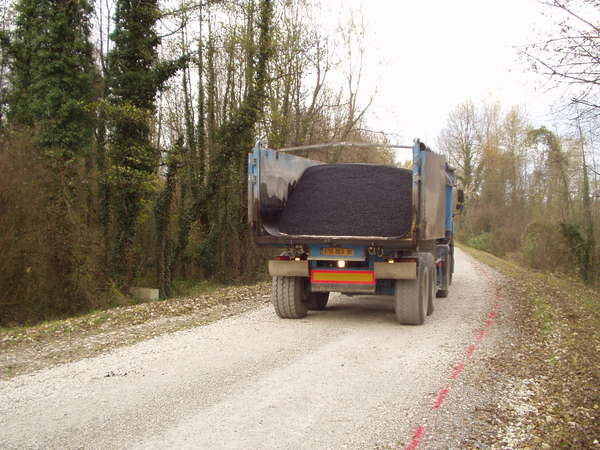 fichier 20061116_1507_pc_route_camion_plein_recule-0.jpg
