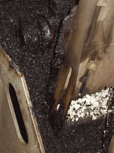 fichier 20061116_1509_pc_route_goudron_bouillant_depose-0.jpg