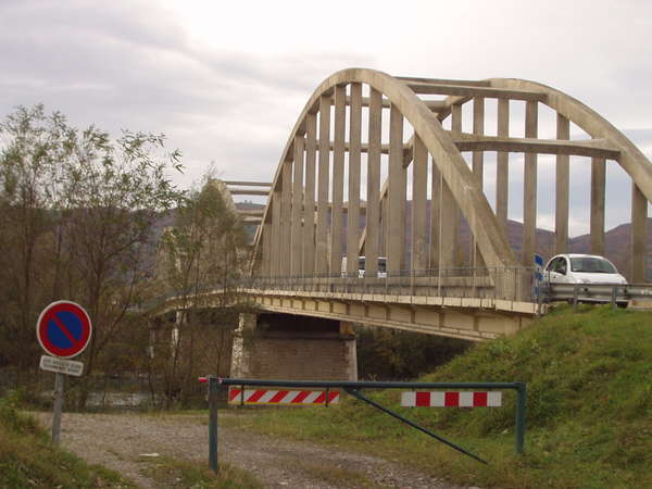 fichier 20061116_1528_002d45_route_pont_de_saint_quentin-0.jpg