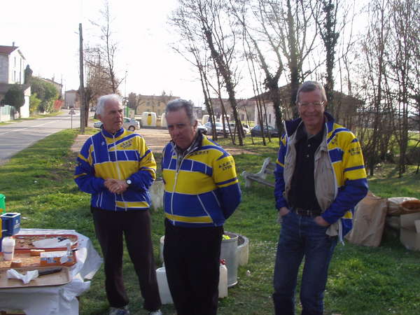 fichier 20070317_1624_001moidieu_detourbe_ravito_organizers-0.jpg
