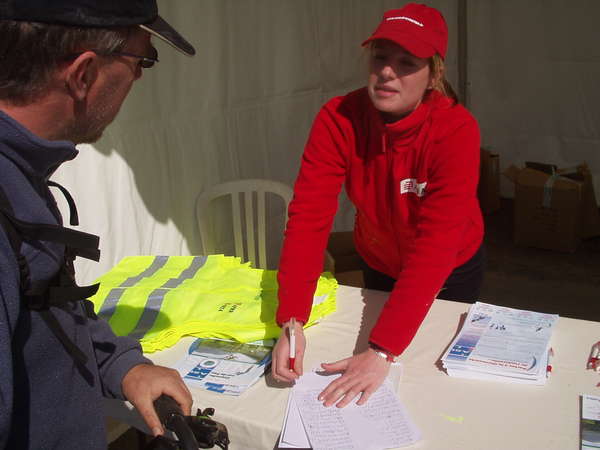 fichier 20070318_1217_000hotesse-0.jpg