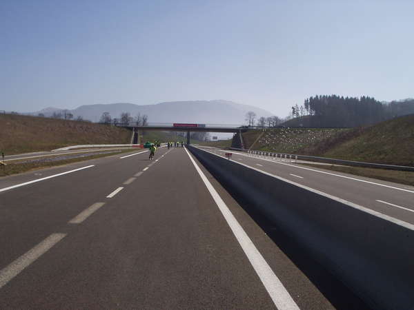 fichier 20070318_1226_002autoroute_file_de_gauche-0.jpg