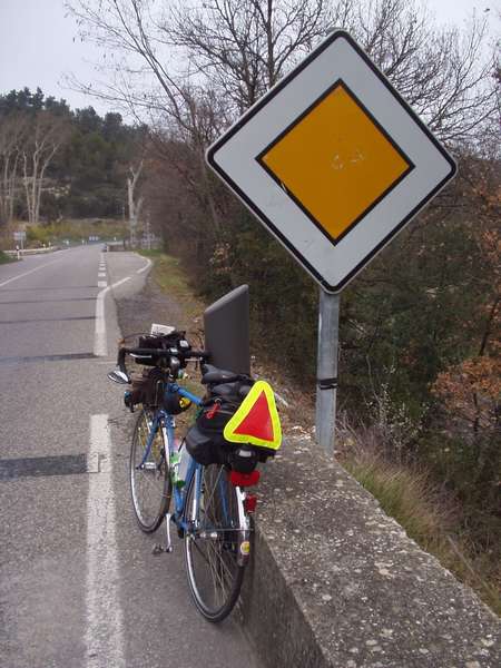 fichier 20070331_0844_n96_route_velo_triangle-0.jpg