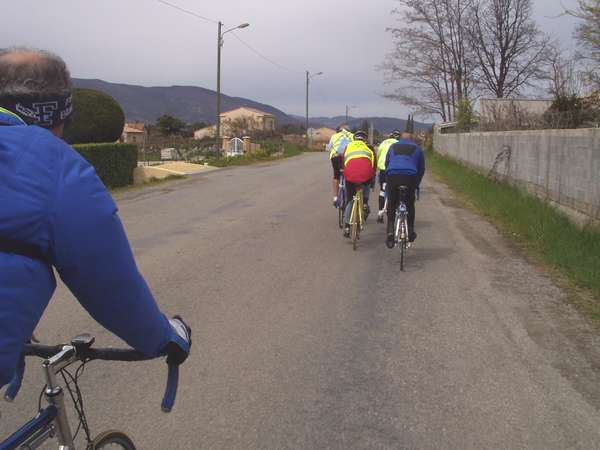 fichier 20070331_1309_d4_route_apres_lescale_groupe_cyclos-0.jpg