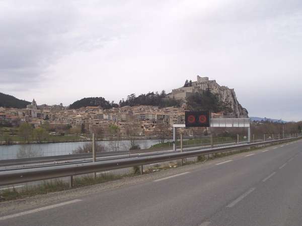 fichier 20070331_1352_d4_route_vue_citadelle_sisteron-0.jpg