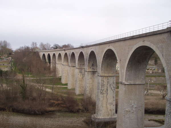 fichier 20070331_1356_001d948_route_viaduc_sncf_apres_sisteron-0.jpg