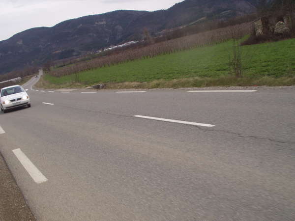fichier 20070331_1419_001d948_route_derriere_voiture_jeanpaul_dreno-0.jpg