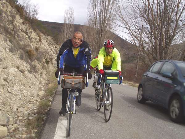 fichier 20070331_1516_004d942_route_gorges_meouge_lucien_claudepierre_michel_medina-0.jpg
