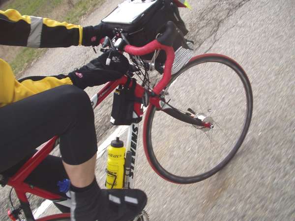 fichier 20070331_1602_001d542_route_cyclo_allemand_son_18V_3phares-0.jpg