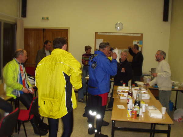 fichier 20070331_2101_001arrivee_morieres_service_soupe_oignon-0.jpg