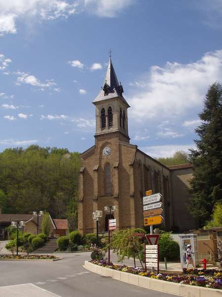 fichier 20070421_1521_001d538_route_hauterives_eglise_elev1232m-0.jpg