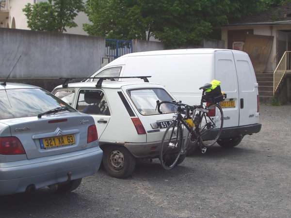 fichier 20070428_1503_003bellerive_sur_allier_inscriptions_velo_r5-0.jpg