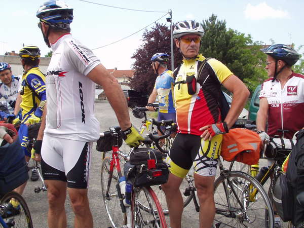 fichier 20070428_1555_003bellerive_sur_allier_inscriptions_cyclos-0.jpg