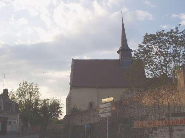 fichier 20070428_1948_001d157_route_meaulne_eglise1-0.jpg