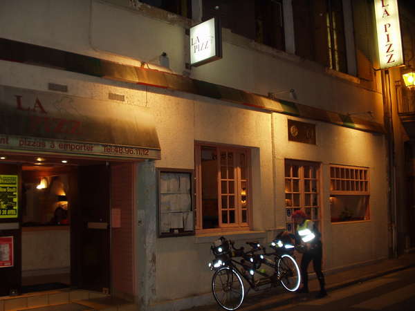 fichier 20070428_2143_002saint_amand_montrond_pizzeria_la_pizz-0.jpg