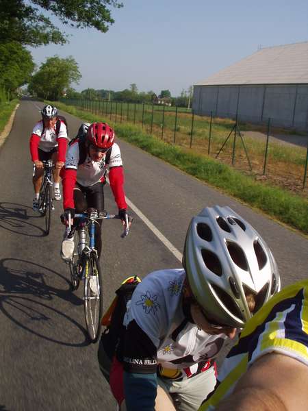 fichier 20070429_0951_004d15_route_apres_decize_michel_mevel_raymond_robin_derriere-0.jpg