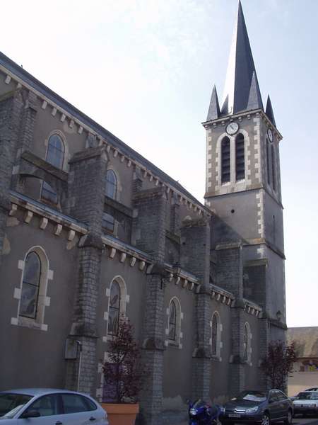 fichier 20070429_1040_dompierre_sur_besbre_eglise-0.jpg