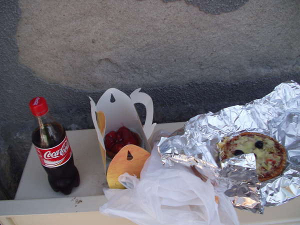 fichier 20070429_1044_002dompierre_sur_besbre_eglise_repas-0.jpg