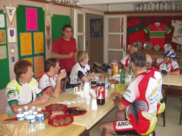 fichier 20070429_1439_002bellerive_sur_allier_arrivee_collation_crb-0.jpg