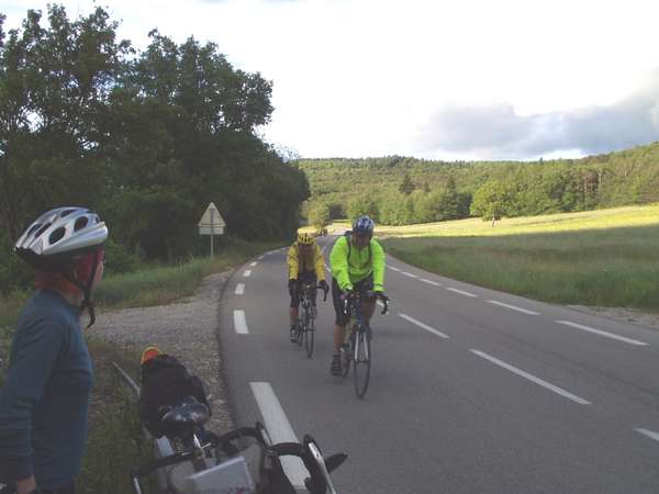 fichier 20070602_0724_001d994a_route_descente_col_pignon_martine_roche_michel_melot-0.jpg