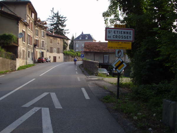 fichier 20070609_0709_d520_route_saint_etienne_de_crossey_panneau-0.jpg