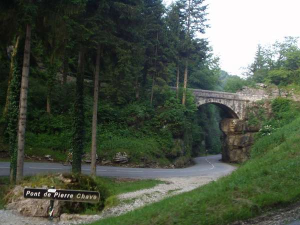 fichier 20070609_0730_001d28_route_pont_de_pierre_chave1-0.jpg