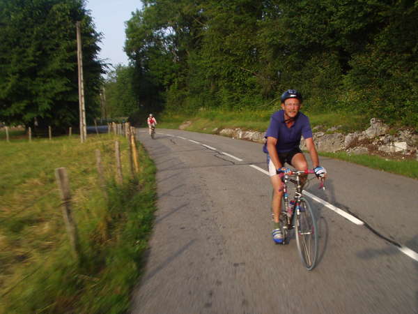fichier 20070609_0733_001d28_route_cyclo_derriere-0.jpg