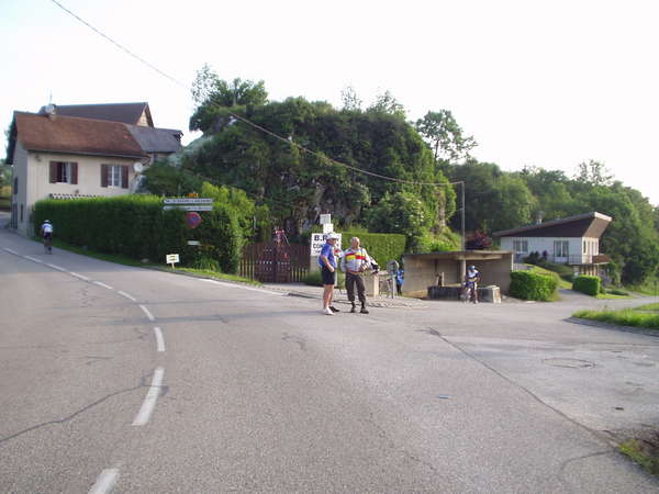 fichier 20070609_0740_001d28_route_miribel_les_echelles_ravito-0.jpg