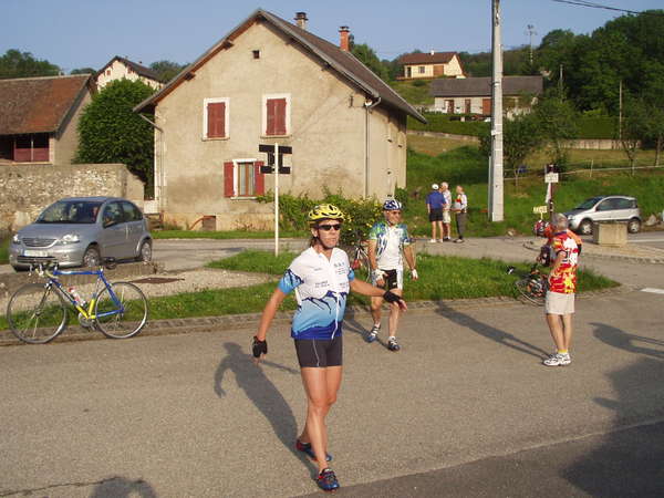 fichier 20070609_0746_002d28_route_miribel_les_echelles_ravito-0.jpg