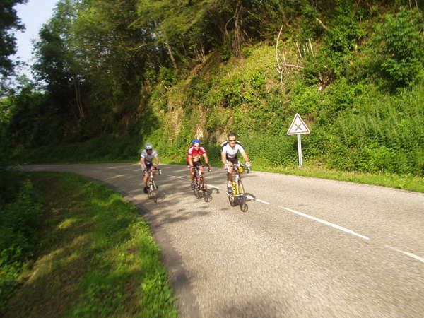fichier 20070609_0843_001d28c_route_cyclos_derriere-0.jpg