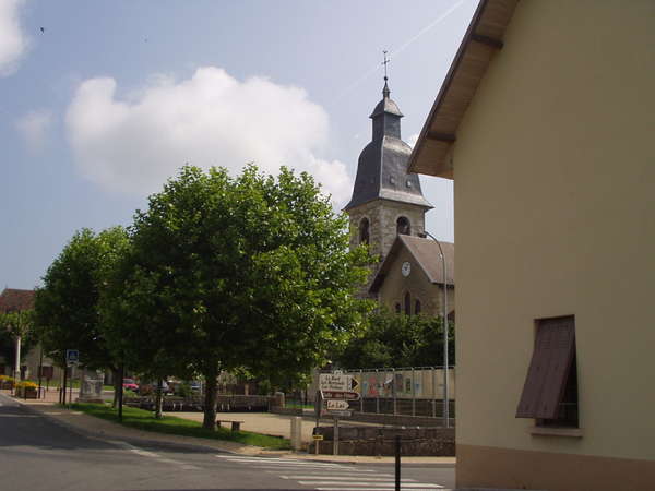 fichier 20070609_0954_001d36_route_ayn_eglise-0.jpg