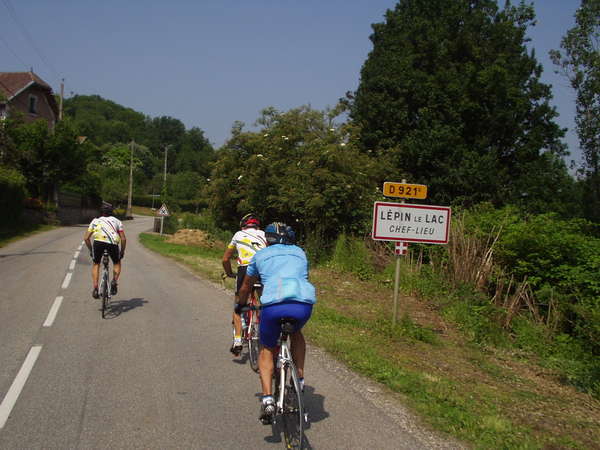 fichier 20070609_1031_d921d_route_lepin_le_lac_cyclos-0.jpg