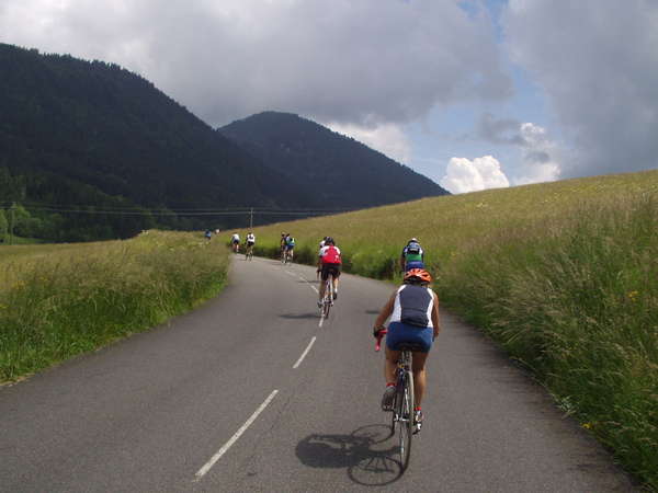 fichier 20070609_1458_001cv_route_saint_hugues_cyclos-0.jpg