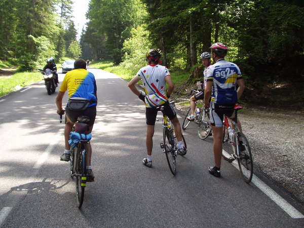 fichier 20070609_1530_d512_route_cyclos-0.jpg