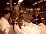 fichier 20070721_1705_bra_avant_depart_ctg_vente_des_maillots-0.jpg