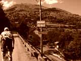 fichier 20070722_1733_002d211_route_auris_eglise_romane_12siecle-0.jpg