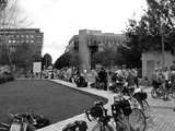 fichier 20070820_1753_007guyancourt_les_quadrans_queue-0.jpg