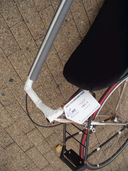 fichier 20071020_1454_001veloparade_depart_jonathan_plaque_bra-0.jpg