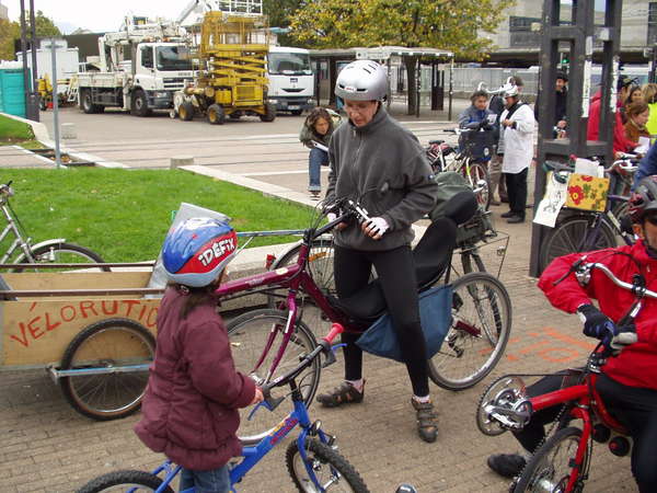 fichier 20071020_1503_001veloparade_depart_vanessa-0.jpg