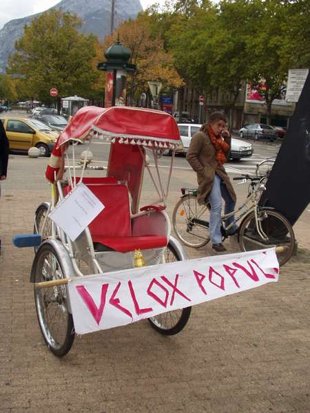fichier 20071020_1504_004veloparade_depart-0.jpg