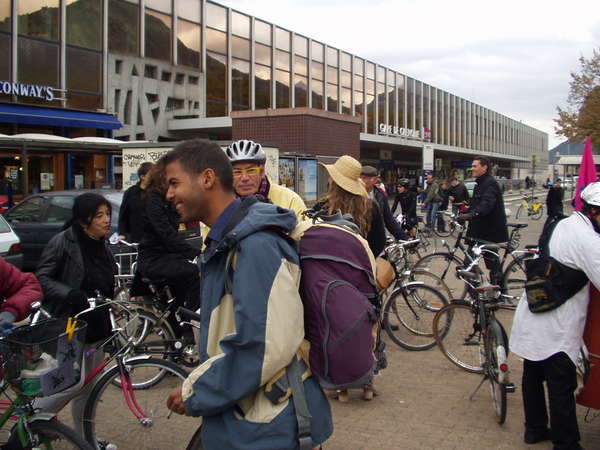 fichier 20071020_1505_002veloparade_depart-0.jpg