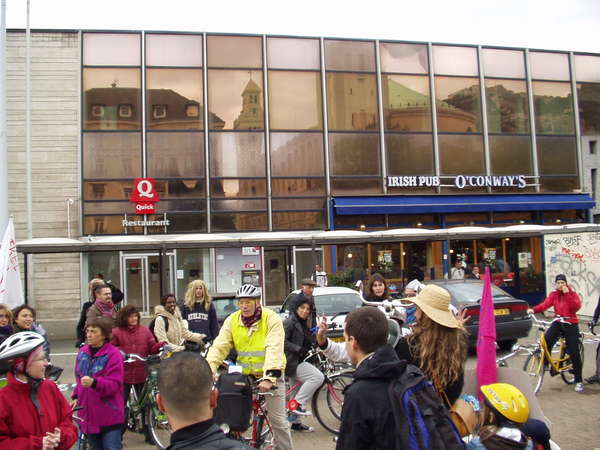 fichier 20071020_1509_002veloparade_depart-0.jpg
